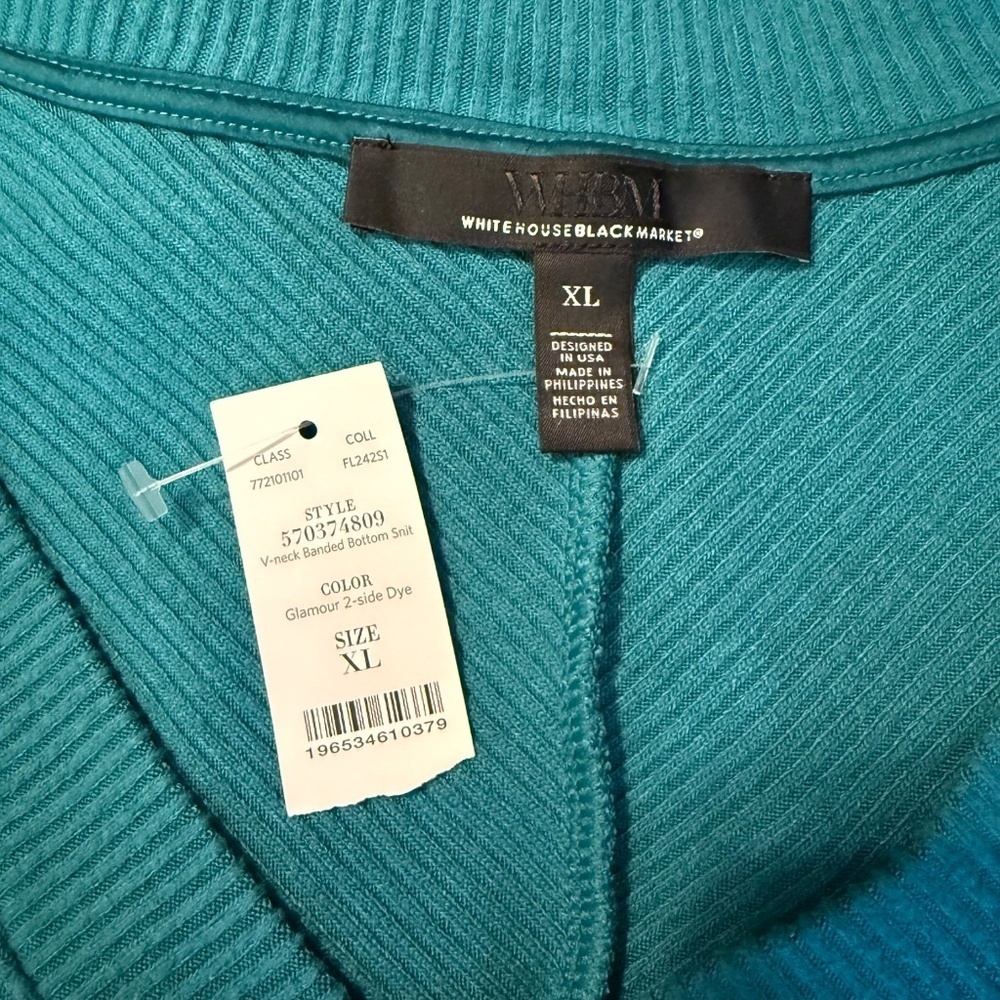 WHBM  V-Neck Banded Bottom Knit Sweater NWT - Picture 4 of 7